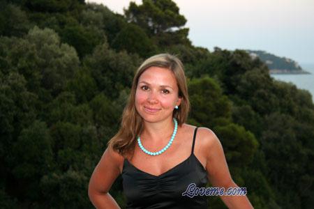 101323 - Elmira Leeftijd: 29 - Russia