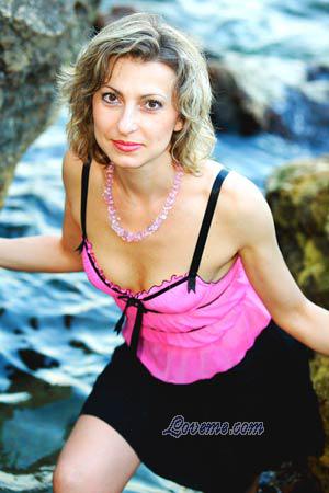 102993 - Viktoria Leeftijd: 39 - Oekra&iuml;ne