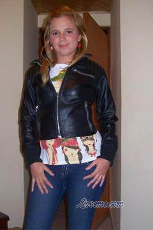 104712 - Nayibeth Leeftijd: 23 - Colombia