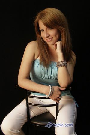 105413 - Angelica Leeftijd: 27 - Peru