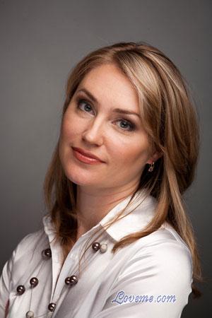 110682 - Olga Leeftijd: 35 - Russia