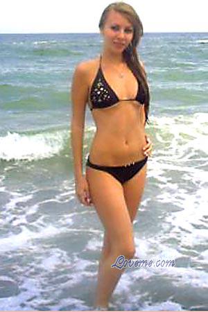 113354 - Elena Leeftijd: 24 - Oekra&iuml;ne