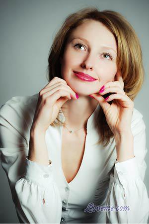 120884 - Natalia Leeftijd: 33 - Oekra&iuml;ne