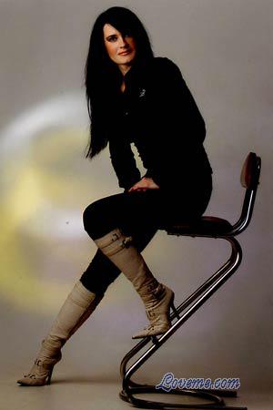 122169 - Lyudmila Leeftijd: 37 - Oekra&iuml;ne