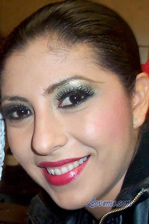 123810 - Idania Leeftijd: 32 - Costa Rica