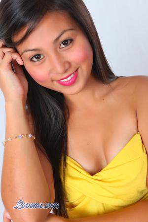 130402 - Michelle Leeftijd: 21 - De Filipijnen