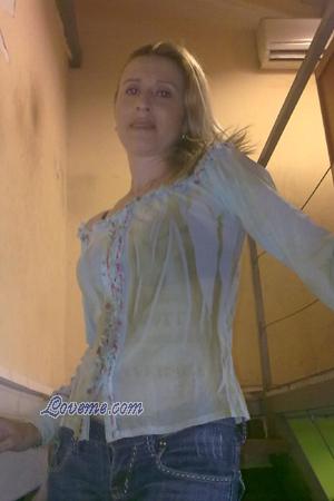 138395 - Marietta Leeftijd: 40 - Costa Rica