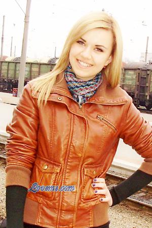 153585 - Elena Leeftijd: 32 - Oekraïne