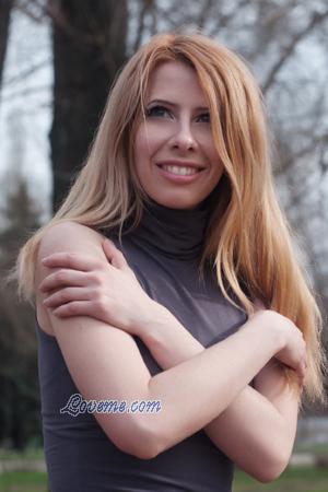 154216 - Elena Leeftijd: 38 - Oekraïne