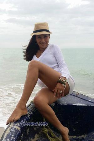 157472 - Mireya Leeftijd: 56 - Colombia