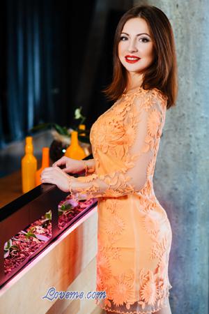 158425 - Valeriya Leeftijd: 40 - Oekra&iuml;ne