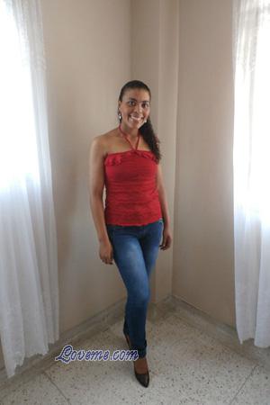 158810 - Yeimy Leeftijd: 48 - Colombia