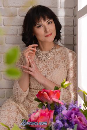 166385 - Oksana Leeftijd: 41 - Oekraïne