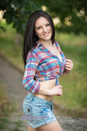 167029 - Elena Leeftijd: 27 - Oekra&iuml;ne