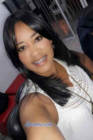171058 - Diana Leeftijd: 42 - Colombia