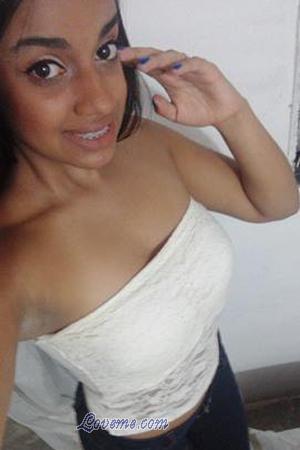 171562 - Melissa Leeftijd: 28 - Colombia