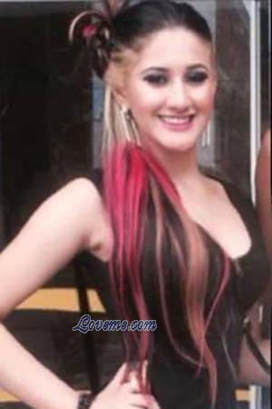 174475 - Gabriella Leeftijd: 26 - Bolivia