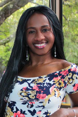 174607 - Sandra Marcela Leeftijd: 36 - Colombia