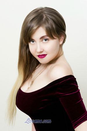 177666 - Anastasia Leeftijd: 31 - Oekraïne