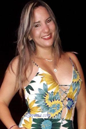 178805 - Lorena Leeftijd: 30 - Colombia