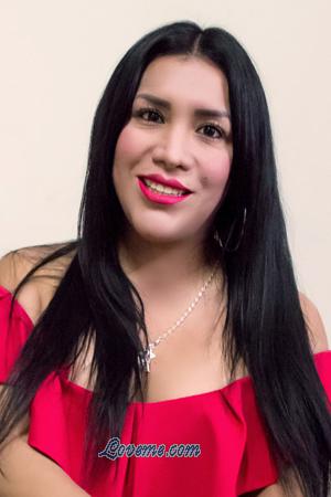 182219 - Ximena Leeftijd: 37 - Peru