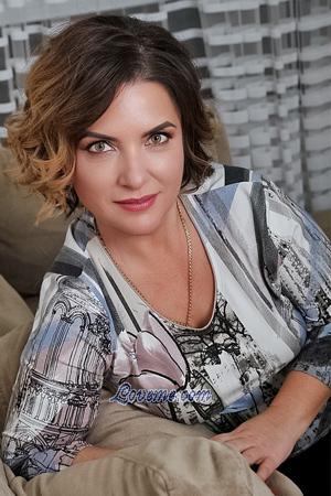 190729 - Oksana Leeftijd: 56 - Oekraïne