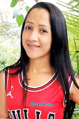 200281 - Nelly Leeftijd: 41 - Colombia