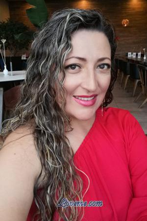 205749 - Yasmin Aleyda Leeftijd: 43 - Colombia