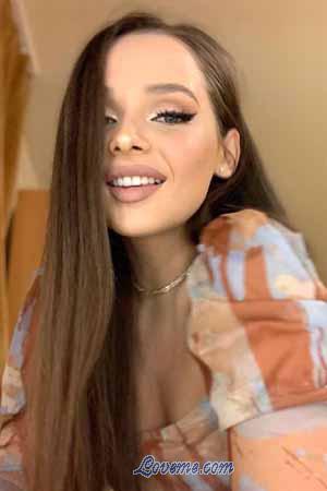 209179 - Smaranda Leeftijd: 27 - Roemeni&euml;