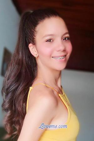 209762 - Joselyn Leeftijd: 31 - Costa Rica