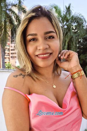 212049 - Madelein Leeftijd: 31 - Colombia