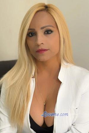 222867 - Yenny Leeftijd: 45 - Colombia