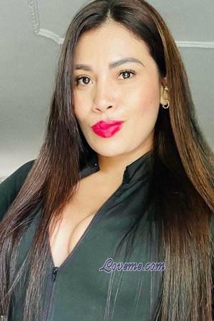 223223 - Estefania Leeftijd: 32 - Colombia