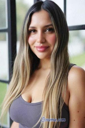 223410 - Claudia Leeftijd: 36 - Chile