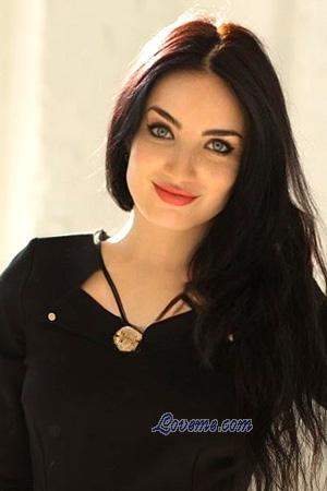 223521 - Natali Leeftijd: 35 - Oekraïne