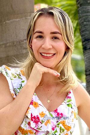 223719 - Tatiana Leeftijd: 40 - Colombia