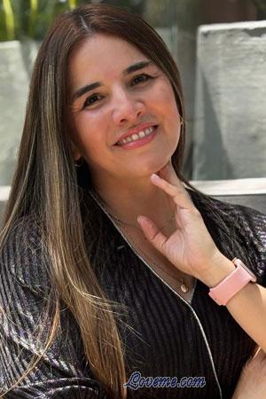 223829 - Liliana Leeftijd: 48 - Colombia
