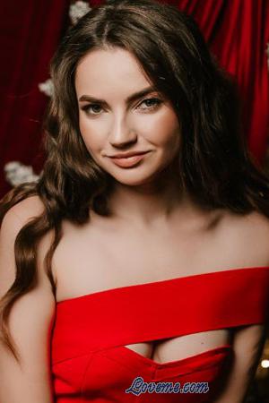 224559 - Olha Leeftijd: 31 - Oekra&iuml;ne