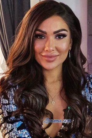 224563 - Daryna Leeftijd: 33 - Oekraïne
