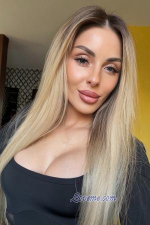 224586 - Kristina Leeftijd: 36 - Oekraïne