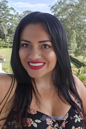 224633 - Ruth Leeftijd: 38 - Peru
