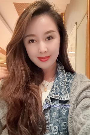 224848 - Lily Leeftijd: 41 - China