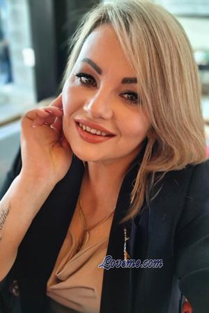 224972 - Iryna Leeftijd: 48 - Oekraïne