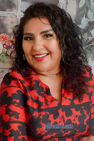 225020 - Shirley Leeftijd: 58 - Peru