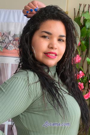 225021 - Roxibel Leeftijd: 30 - Peru