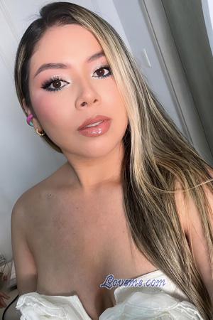 225103 - Nayelis Leeftijd: 24 - Colombia