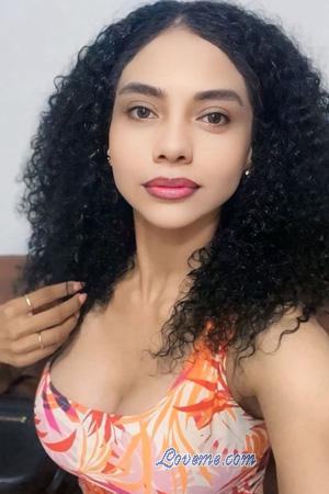 225105 - Maria Angelica Leeftijd: 35 - Colombia