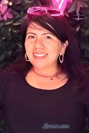 225448 - Mariela Leeftijd: 36 - Peru