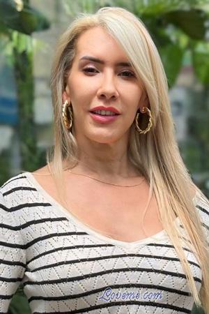 225516 - Diana Leeftijd: 56 - Colombia