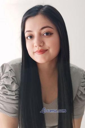 225604 - Laura Leeftijd: 29 - Colombia